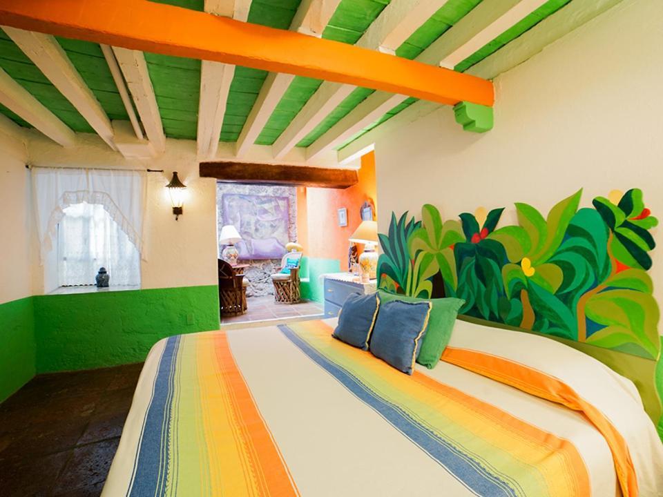 Casa De Los Espiritus Alegres By Rotamundos Гуанахуато Экстерьер фото